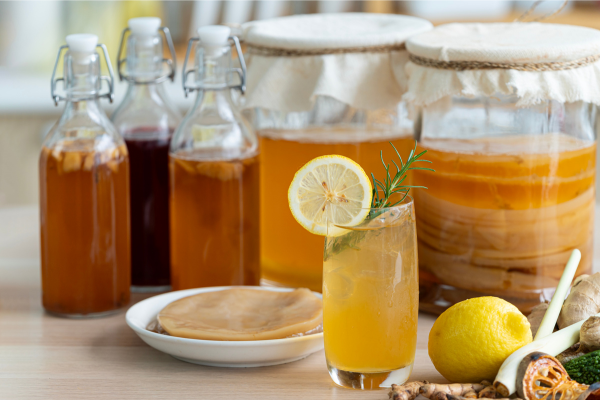 Bebidas Probióticas de Verão Limonadas e Sucos Fermentados para Refrescar