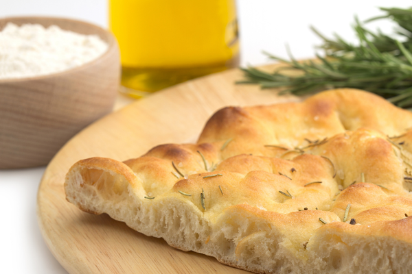 Como Fazer Focaccia de Fermentação Natural Macia e Aromática